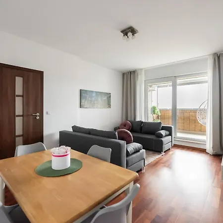 Okopowa Joyful By Bookinghost * Varšava